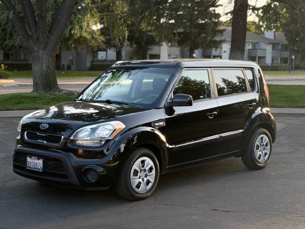 2012 KIA Soul + 4dr Hatchback Manual — photo 2