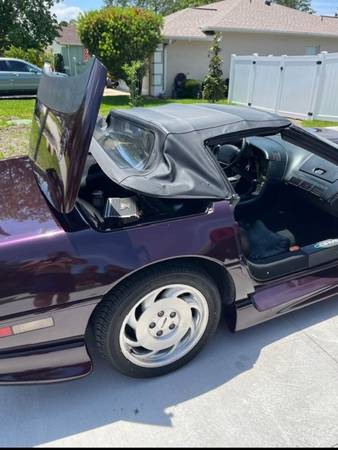 1993 Chevrolet Corvette ZR1 2dr Hatchback — photo 3