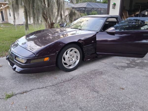 1993 Chevrolet Corvette ZR1 2dr Hatchback — photo 7