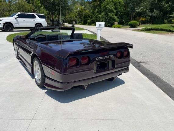 1993 Chevrolet Corvette ZR1 2dr Hatchback — photo 2