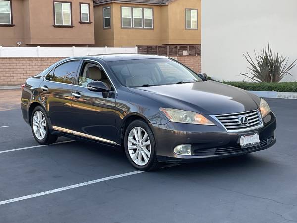 2010 Lexus ES 350 Base 4dr Sedan Automatic — photo 3