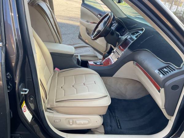 2010 Lexus ES 350 Base 4dr Sedan Automatic — photo 7
