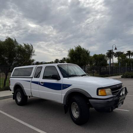 1994 Ford Ranger XL 2dr Standard Cab SB — photo 2