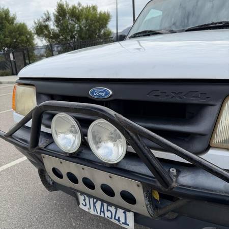 1994 Ford Ranger XL 2dr Standard Cab SB — photo 5