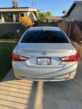 2011 Hyundai Sonata SE — photo 6
