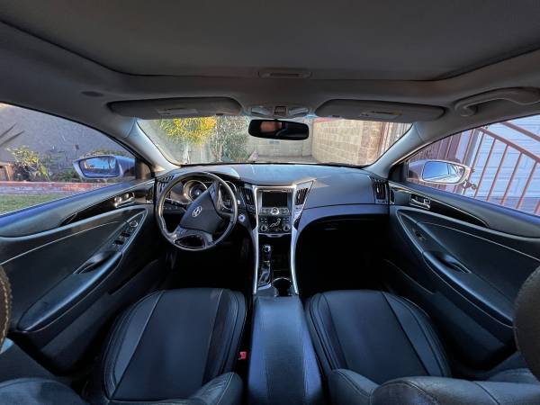 2011 Hyundai Sonata SE — photo 8