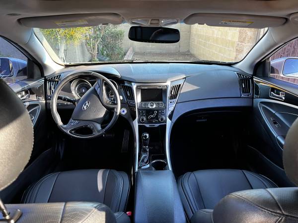 2011 Hyundai Sonata SE — photo 9