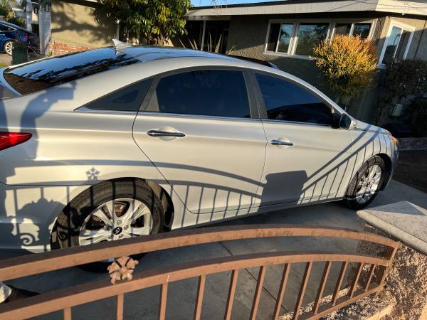 2011 Hyundai Sonata SE — photo 4