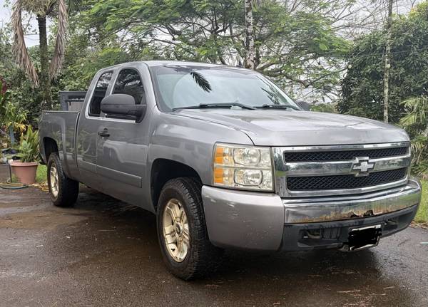 2008 Chevrolet Silverado 1500 LS — photo 2