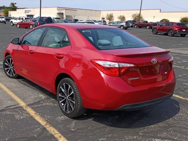 2016 Toyota Corolla S 4dr Sedan CVT — photo 3