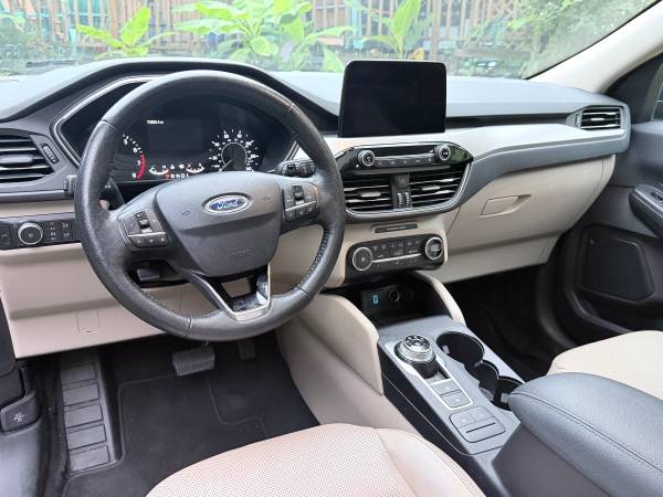 2020 Ford Escape SEL 4dr Front-Wheel Drive Automatic — photo 12