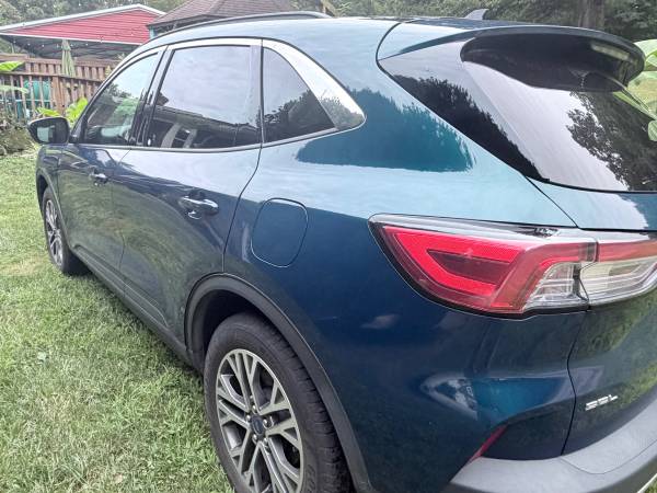 2020 Ford Escape SEL 4dr Front-Wheel Drive Automatic — photo 9
