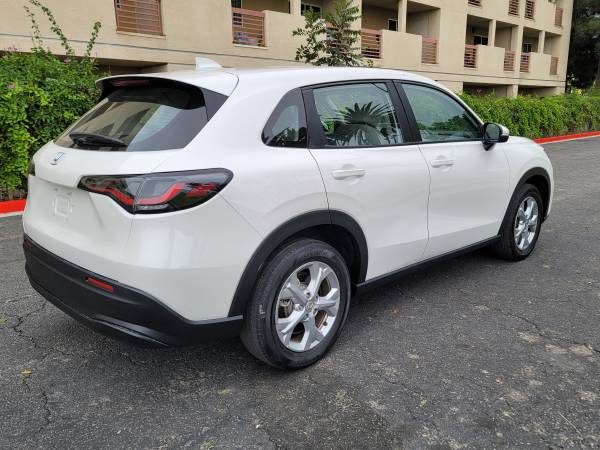 2025 Honda Hrv Lx — photo 4