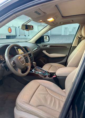 2011 Audi Q5 Premium — photo 9