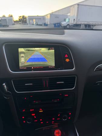 2011 Audi Q5 Premium — photo 11