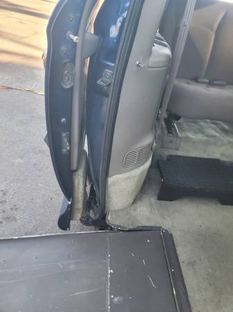 2002 Dodge Caravan SE Passenger Van Automatic — photo 8