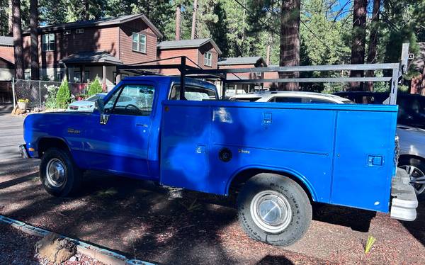 1993 Dodge RAM 50 Base 2dr Standard Cab SB — photo 1
