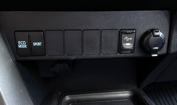 2014 Toyota Rav4 LE 4dr All-wheel Drive Automatic — photo 7