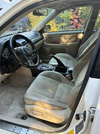 2001 Lexus IS 300 Base 4dr Sedan Automatic — photo 5