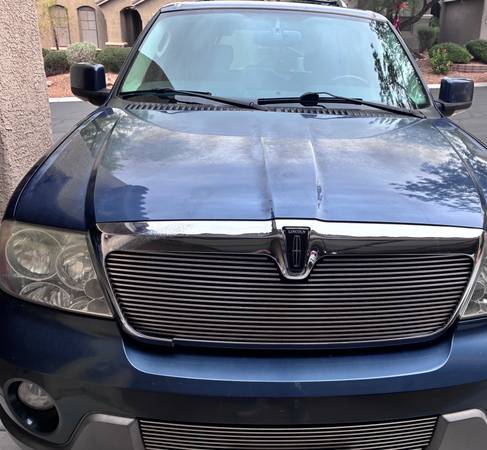 2003 Lincoln Navigator Base 4x4 Automatic — photo 1