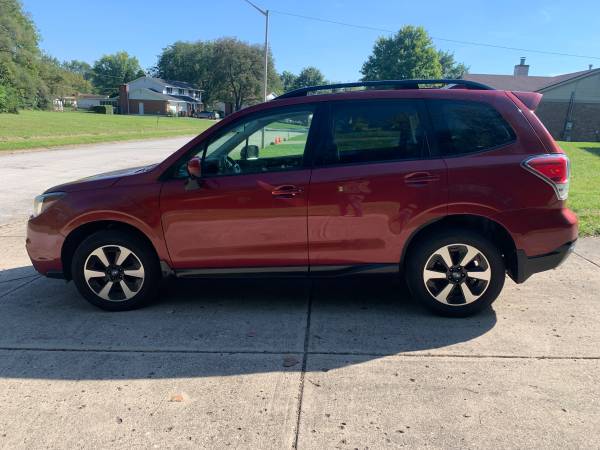 2017 Subaru Forester 2.5i Premium — photo 3
