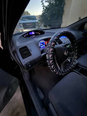 2011 Honda Civic EX 4dr Sedan Manual — photo 6