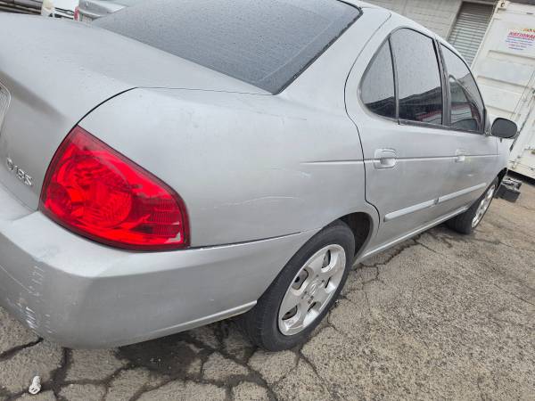 2007 Nissan Sentra 2.0 4dr Sedan CVT — photo 3