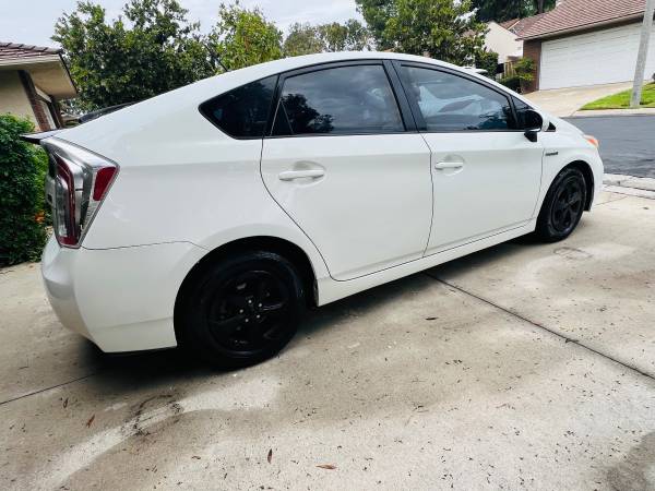 2012 Toyota Prius Two 5dr Hatchback CVT — photo 9