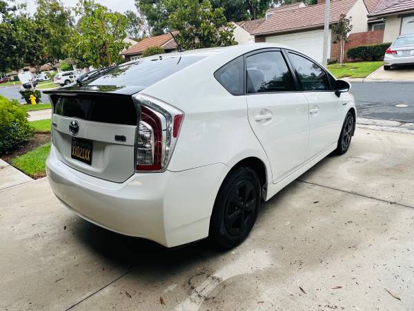 2012 Toyota Prius Two 5dr Hatchback CVT — photo 4