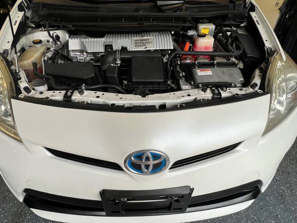 2012 Toyota Prius Two 5dr Hatchback CVT — photo 10