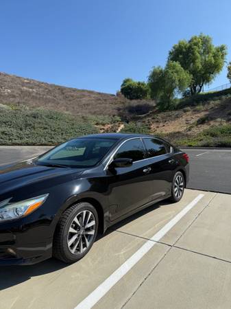 2017 Nissan Altima 2.5 SV 4dr Sedan 2017.5 CVT — photo 5