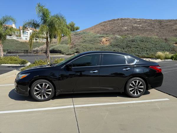 2017 Nissan Altima 2.5 SV 4dr Sedan 2017.5 CVT — photo 4