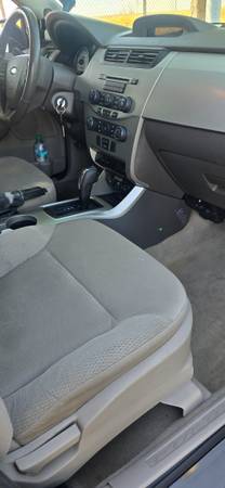 2009 Ford Focus SES 2dr Coupe Manual — photo 4