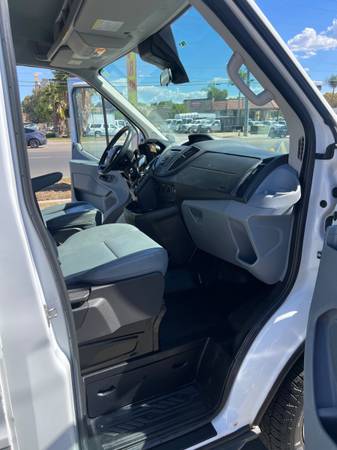 2015 Ford Transit 250 Base Low Roof Cargo Van 130 in. WB Automatic — photo 7