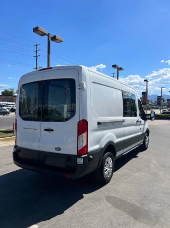 2015 Ford Transit 250 Base Low Roof Cargo Van 130 in. WB Automatic — photo 3