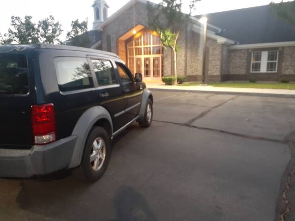 2008 Dodge Nitro SXT 4dr 4x4 Manual — photo 11