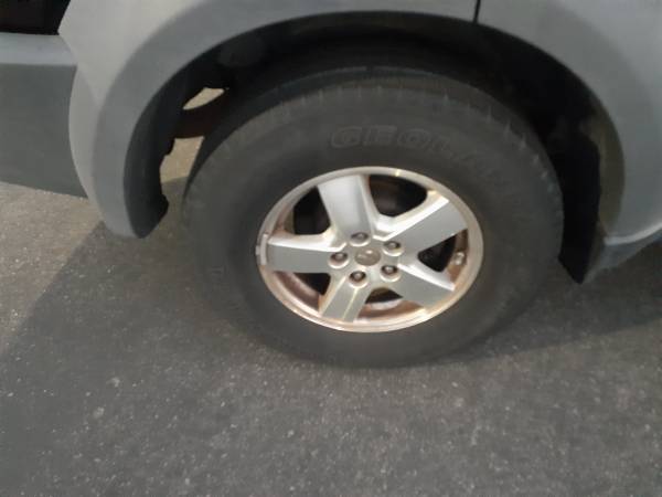 2008 Dodge Nitro SXT 4dr 4x4 Manual — photo 12
