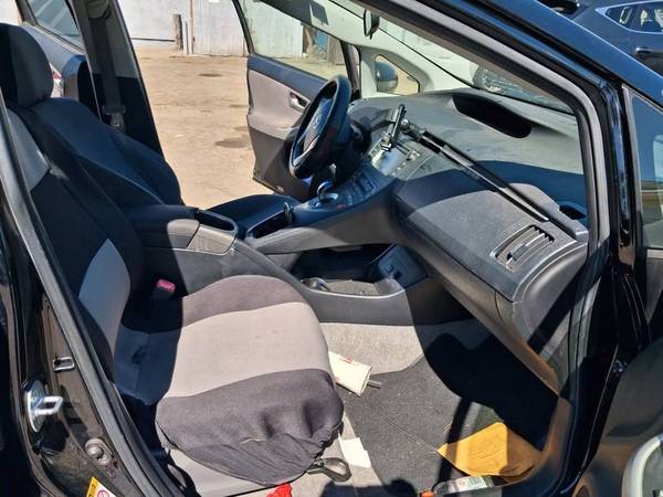 2012 Toyota Prius Two 5dr Hatchback CVT — photo 8