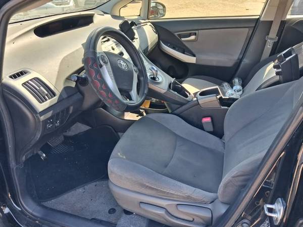 2012 Toyota Prius Two 5dr Hatchback CVT — photo 6
