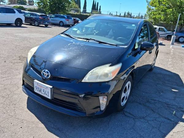 2012 Toyota Prius Two 5dr Hatchback CVT — photo 2