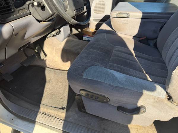 1997 Dodge RAM 2500 Base 2dr ST Extended Cab LB — photo 7