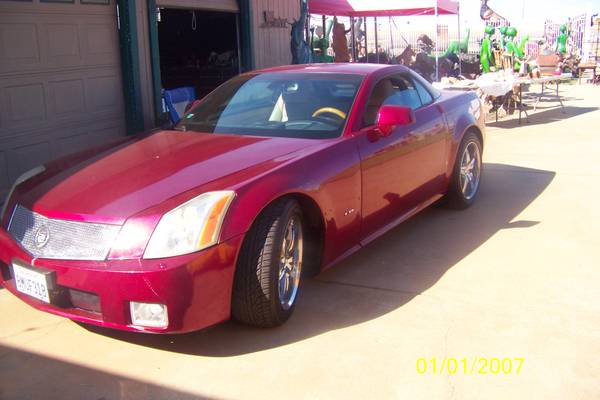 2006 Cadillac XLR Base 2dr Roadster Automatic — photo 2