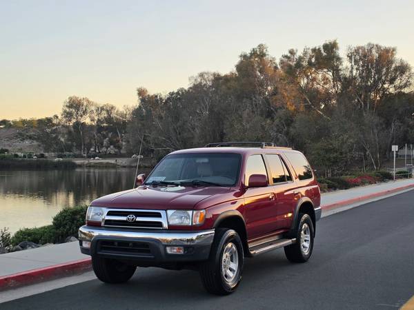 1999 Toyota 4runner SR5 V6 4dr 4x4 Automatic — photo 1