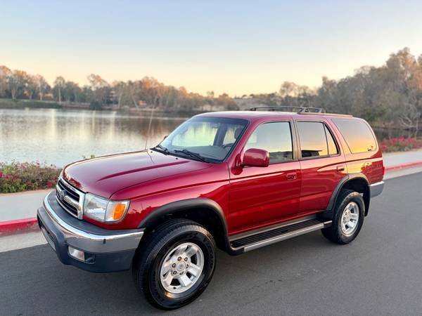 1999 Toyota 4runner SR5 V6 4dr 4x4 Automatic — photo 4