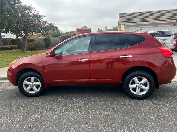 2010 Nissan Rogue S — photo 1