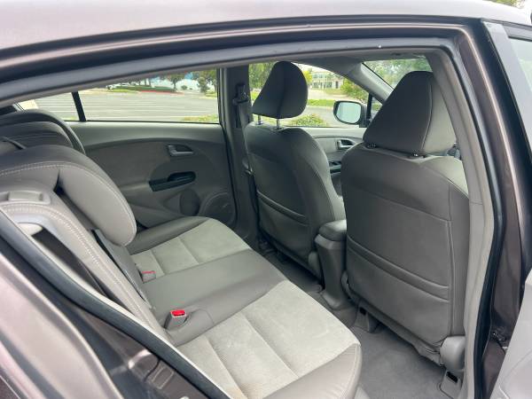 2013 Honda Insight EX — photo 11