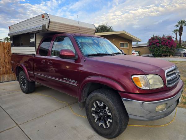 2000 Toyota Tundra SR5 V8 2dr 4x4 Regular Cab 8 ft. box Automatic — photo 1