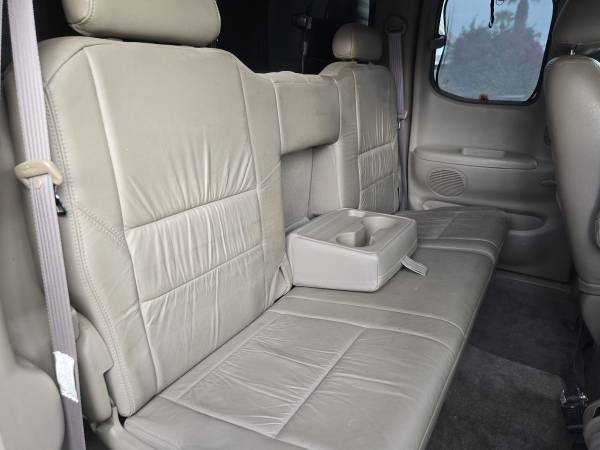 2000 Toyota Tundra SR5 V8 2dr 4x4 Regular Cab 8 ft. box Automatic — photo 8