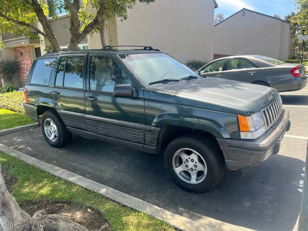 1994 Jeep Grand Cherokee Laredo — photo 1
