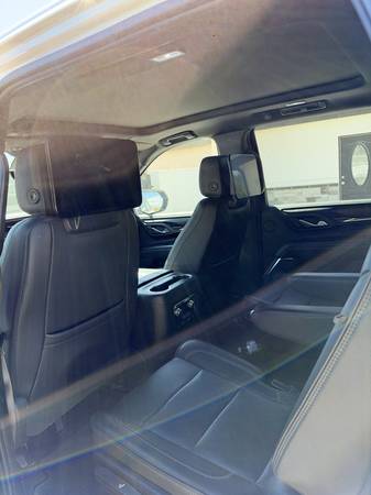 2021 GMC Yukon Denali 4x4 Automatic — photo 6